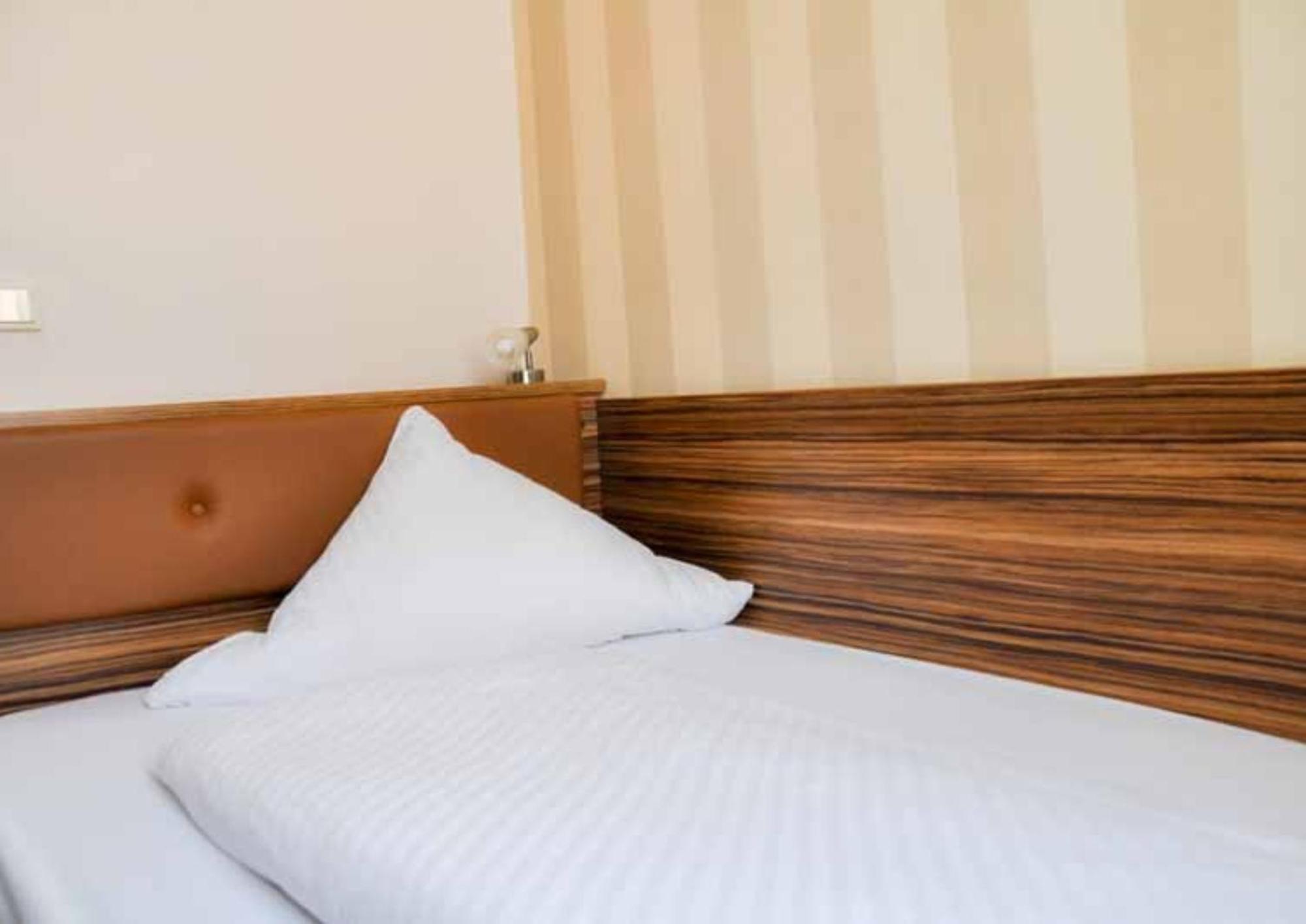 Erde Hotel Erlangen Ngoại thất bức ảnh