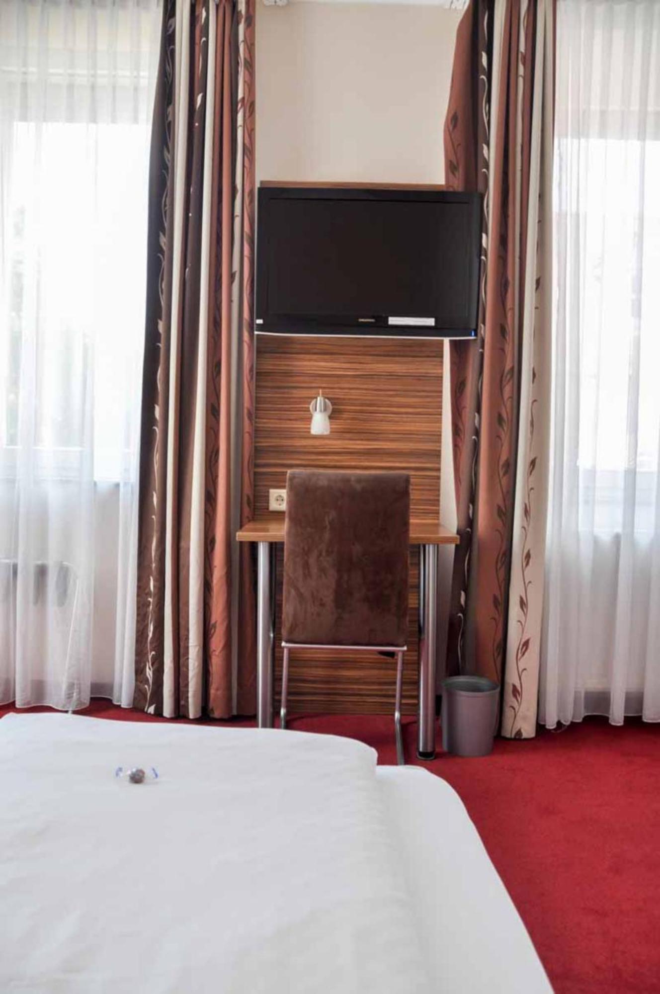 Erde Hotel Erlangen Ngoại thất bức ảnh