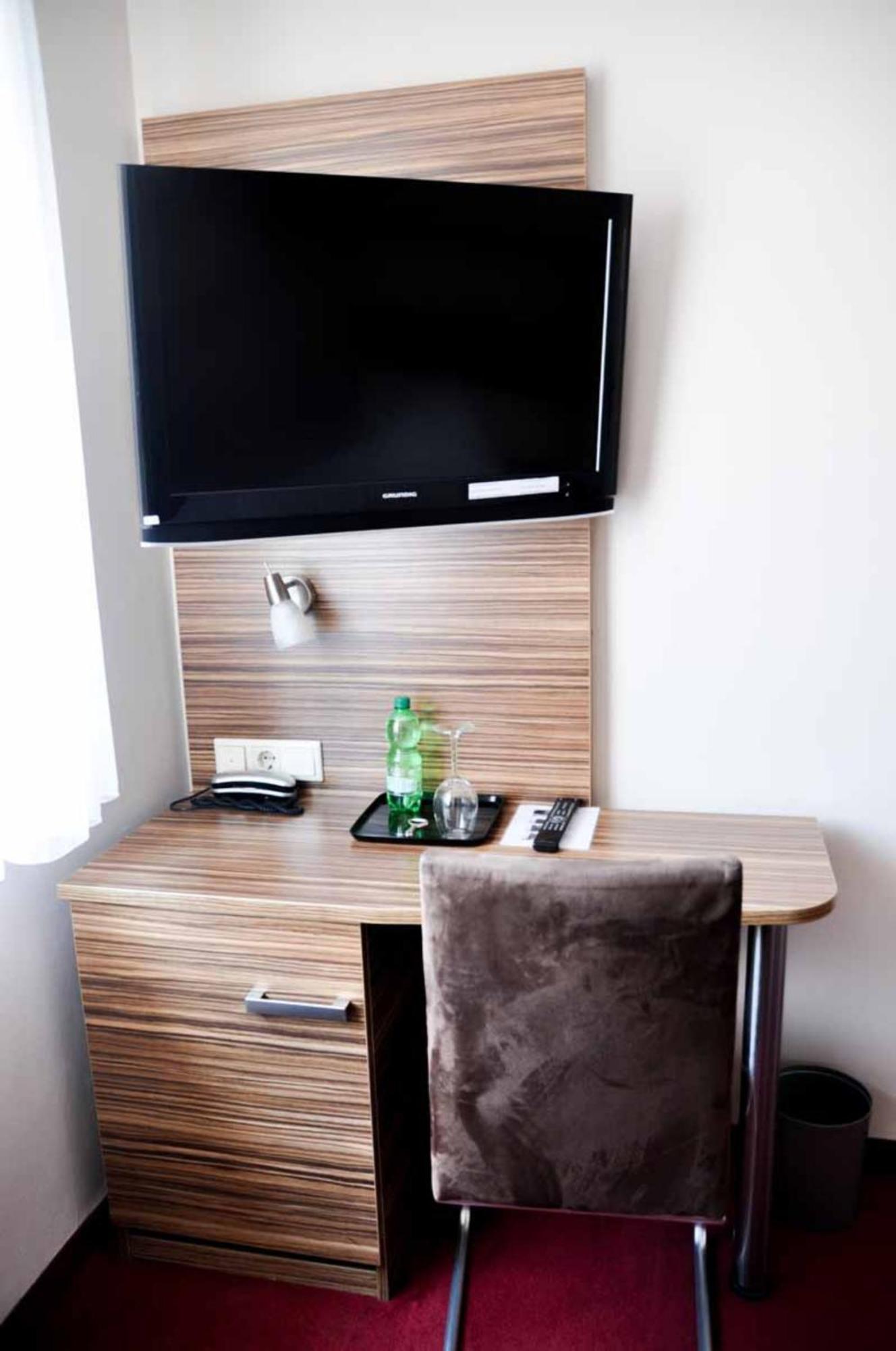 Erde Hotel Erlangen Ngoại thất bức ảnh