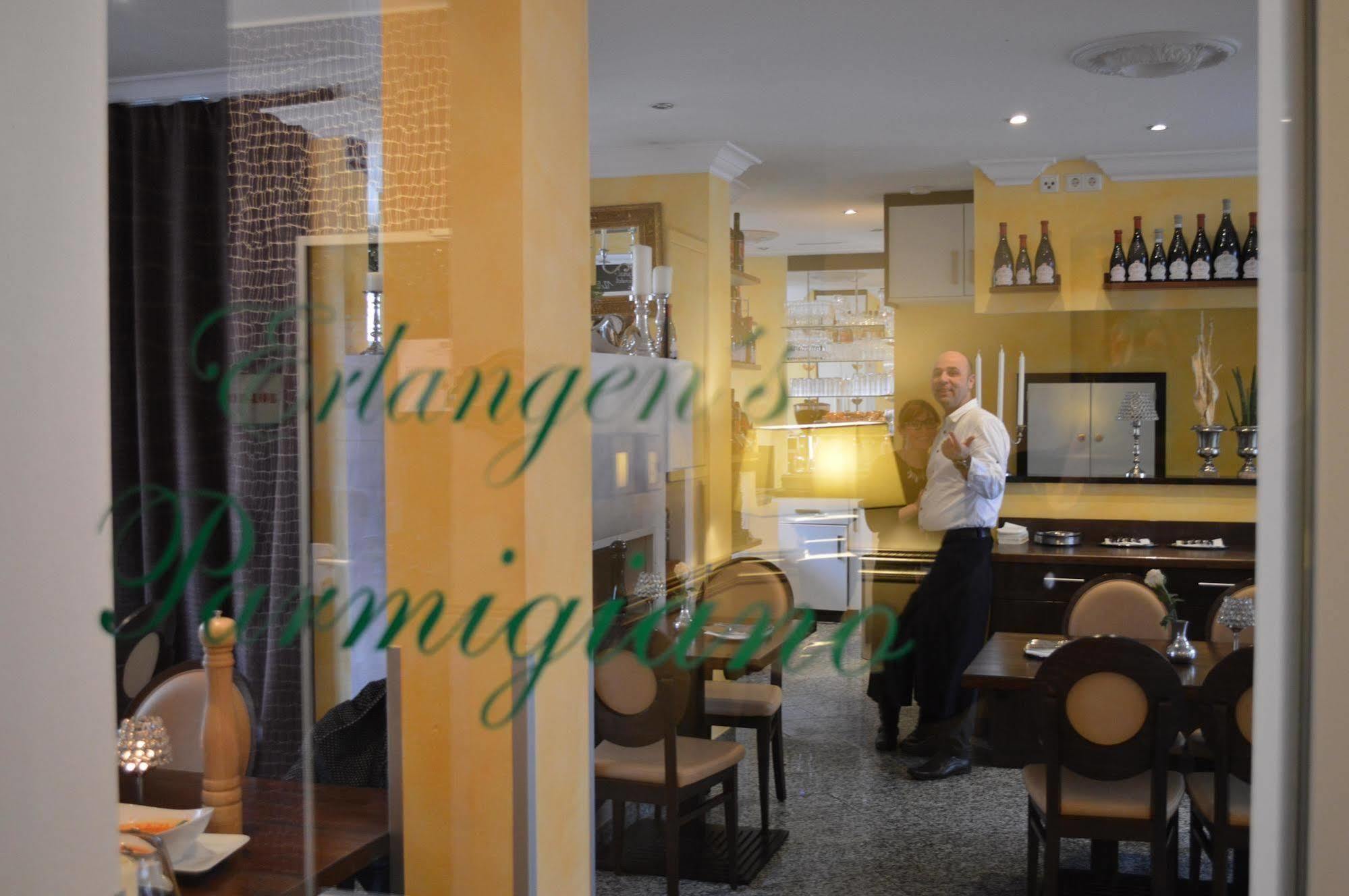 Erde Hotel Erlangen Ngoại thất bức ảnh