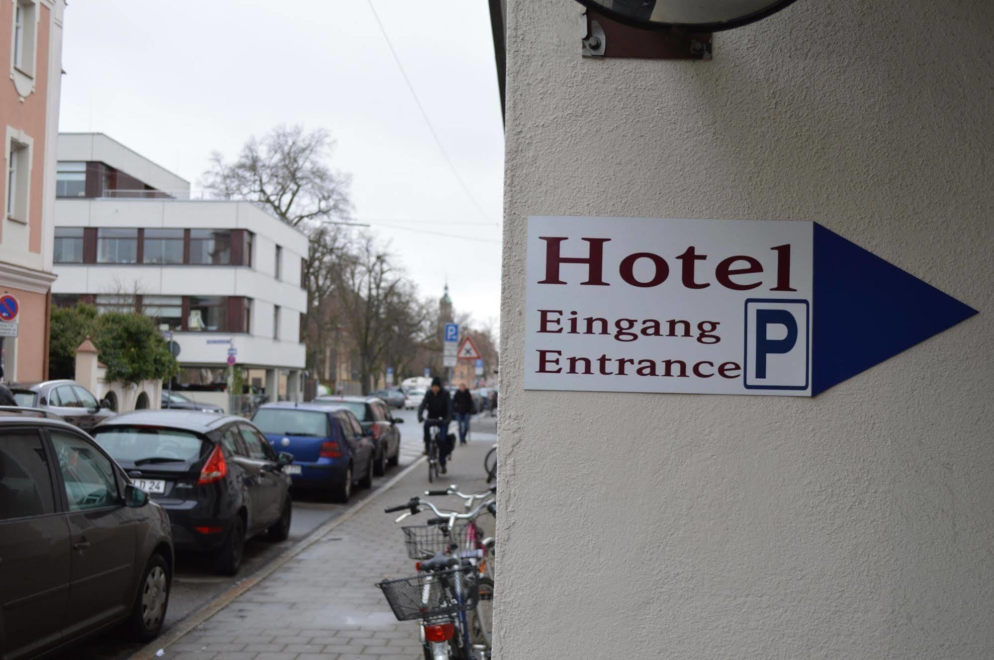 Erde Hotel Erlangen Ngoại thất bức ảnh